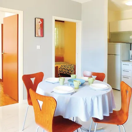 Apartment Amazing In With Kitchen *