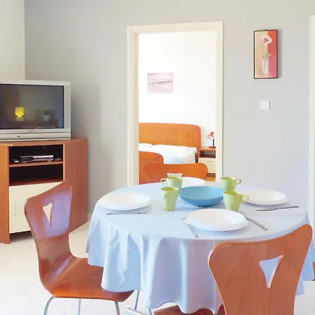 Amazing In With Kitchen